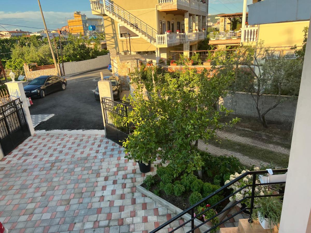 Guest House Wlora Zewnętrze zdjęcie